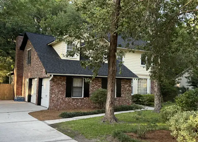 Property at 989 Colonial Dr, Mount Pleasant, SC, 29464, 4 beds, 2.5 baths, [object Object]