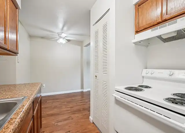 Property at Liv Apartments - 1902 SW 42nd Way, Gainesville, FL, 32607, 1-2 bed, 1 bath, [object Object]
