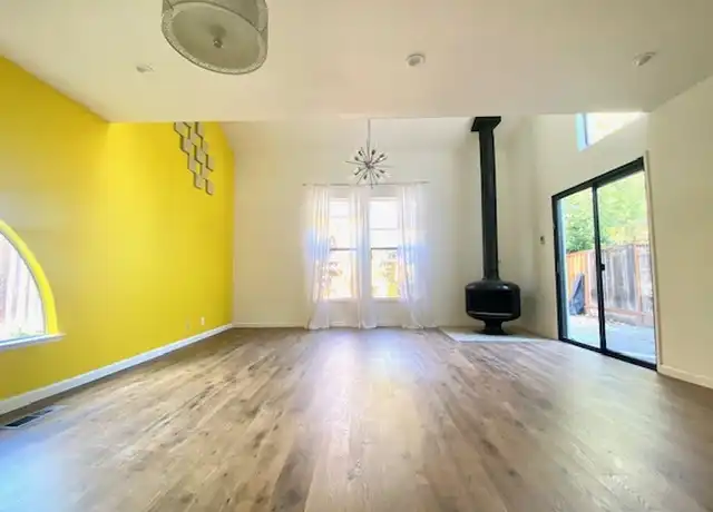 Property at 221 N Rengstorff Ave #5, Mountain View, CA, 94043, 3 beds, 2 baths, [object Object]