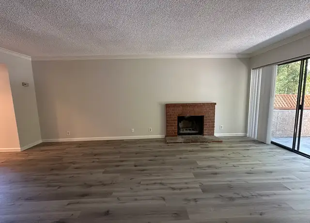 Photo of 5250 Colodny Dr, Agoura Hills, CA 91301
