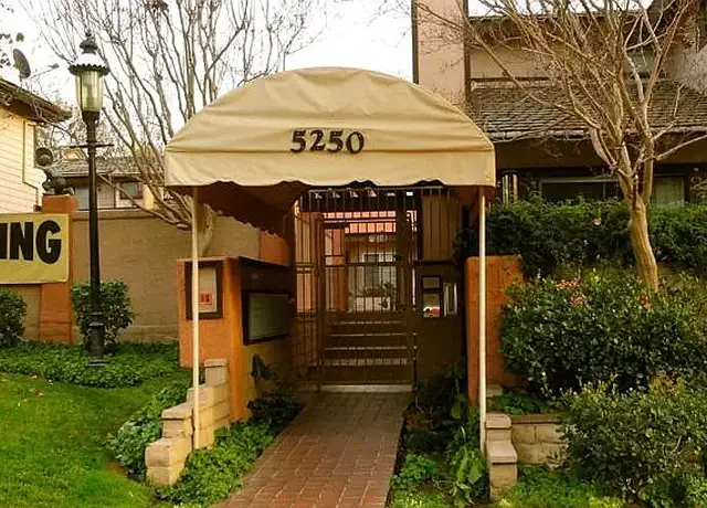 Photo of 5250 Colodny Dr, Agoura Hills, CA 91301