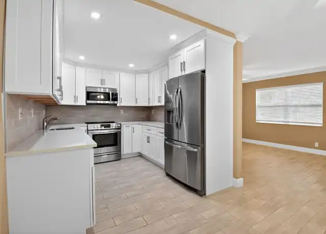 Property at 305 Capri G, Delray Beach, FL, 33484, 1 bed, 1.5 baths, [object Object]