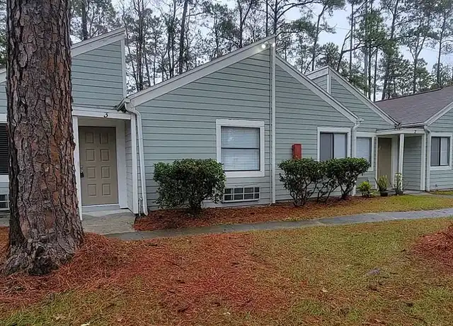 Property at Villa Pines at Baymeadows - 8145 San Jose Manor Dr E, Jacksonville, FL, 32217, 1-2 bed, 1 bath, [object Object]