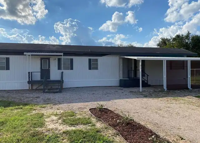 Property at 815 S Cesar Chavez Rd, Edinburg, TX, 78542, 2 beds, 2 baths, [object Object]
