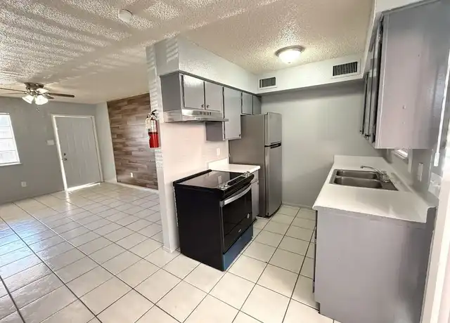 Property at 4720 N 12th St Unit 01, McAllen, TX, 78504, 1 bed, 1 bath, [object Object]