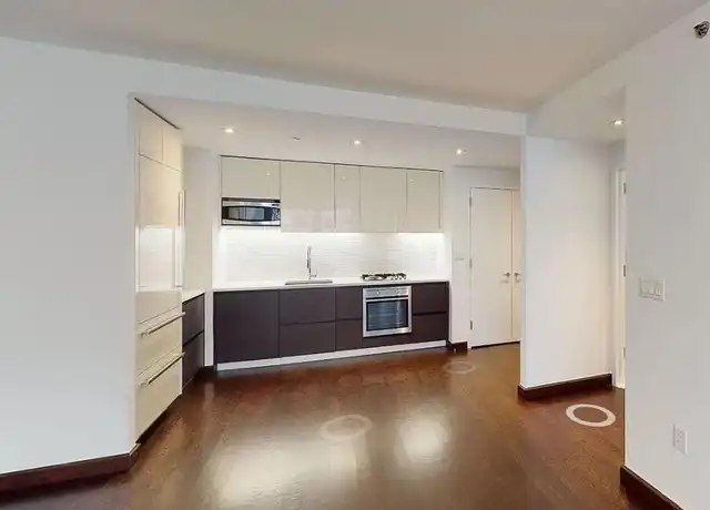 Property at 138 E 12th St Unit 3J, New York, NY, 10003, 1 bed, 1 bath, [object Object]