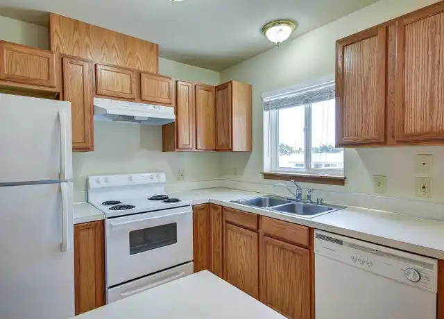 Property at 1661 NE 16th Ave Unit I101, Oak Harbor, WA, 98277, 2 beds, 1 bath, [object Object]
