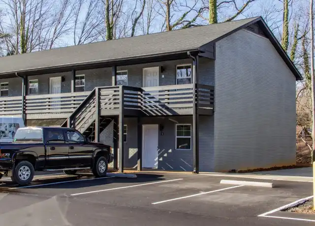 Property at Rabbit Creek Apartments - 623 Ontario St, Winston Salem, NC, 27105, 2 beds, 1 bath, [object Object]