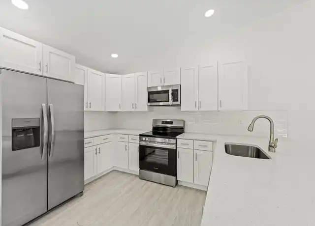 Property at 7401 Donlon Rd, Fort Pierce, FL, 34951, 2 beds, 2 baths, [object Object]