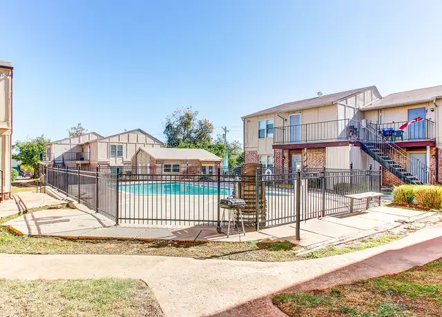 Photo of 1600 Chelsea Dr, Edmond, OK 73013
