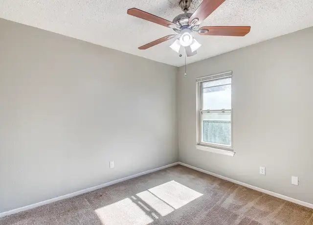 Photo of 1600 Chelsea Dr, Edmond, OK 73013