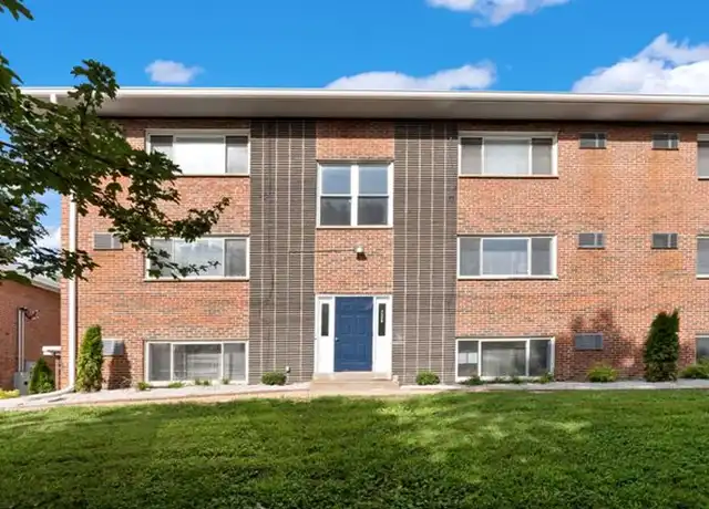 Property at Newly Remodeled Apartments for Rent in Maplewood - 7514 Sussex Ave, Maplewood, MO, 63143, 1 bed, 1 bath, [object Object]