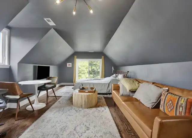 Property at 1625 W Hollywood Ave, Chicago, IL, 60660, 1 bed, 1 bath, [object Object]