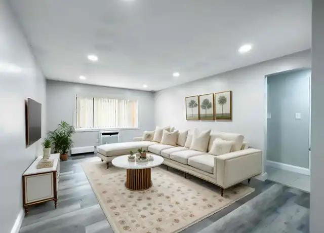 Property at 70 Union St Unit 11, Methuen, MA, 01844, 2 beds, 1 bath, [object Object]