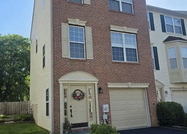 Property at 31 Carrick Ln, Bear, DE, 19701, 2 beds, 2.5 baths, [object Object]