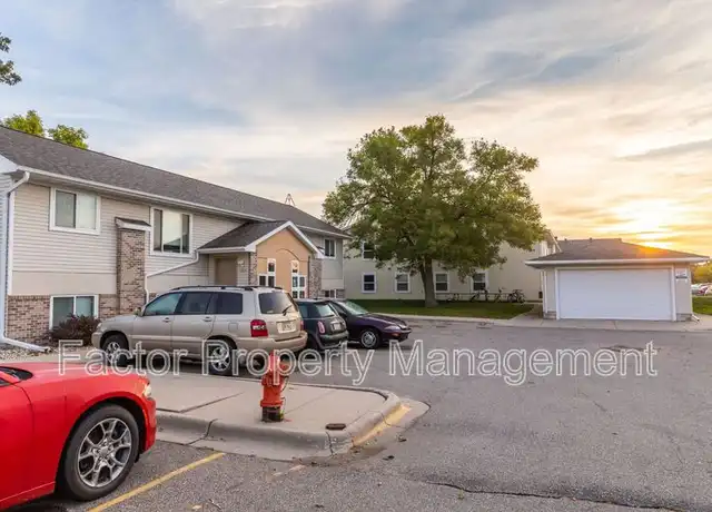 Property at 1310 Warren St Unit 5, Mankato, MN, 56001, 5 beds, 2 baths, [object Object]