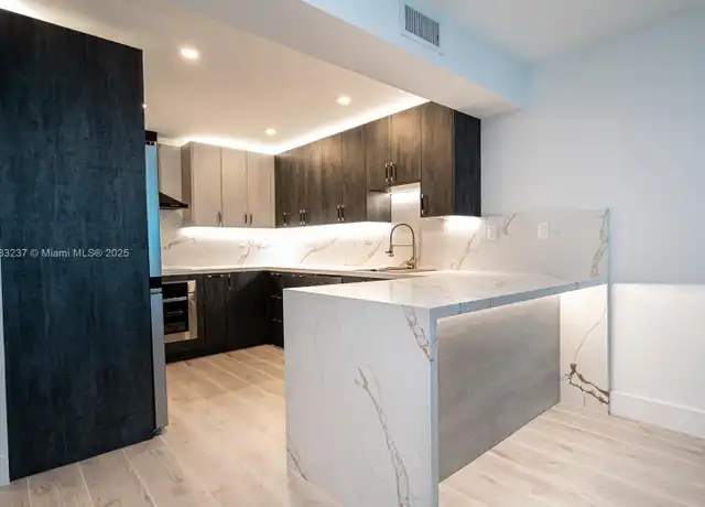 Property at 18081 Biscayne Blvd #503, Aventura, FL, 33160, 1 bed, 1.5 baths, [object Object]
