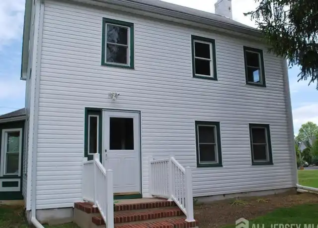 Property at 472 Buckelew Ave, Monroe Township, NJ, 08831, 2 beds, 1 bath, [object Object]