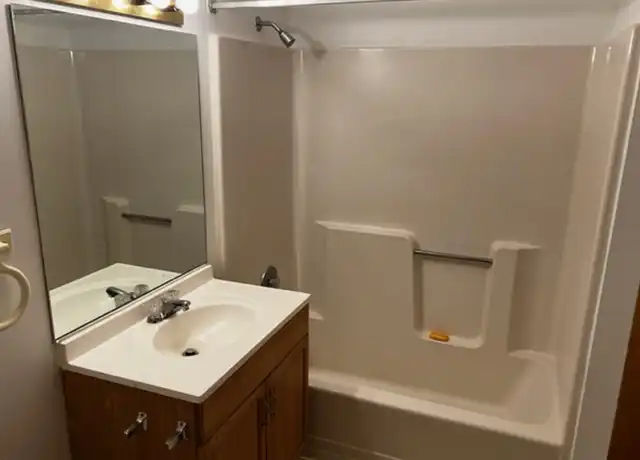 Property at 2175 Violet Cir Unit 1, Niagara Falls, NY, 14304, 2 beds, 1 bath, [object Object]