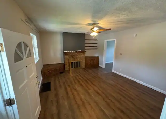 Property at 2175 Sullivant Ave, Columbus, OH, 43223, 3 beds, 1 bath, [object Object]