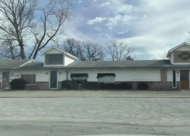Property at 200 S Alma St, Nevada, MO, 64772, 1 bed, 1 bath, [object Object]