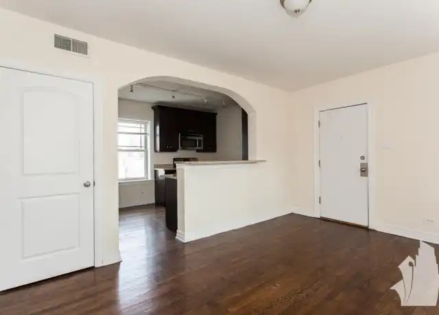 Property at 3812 N Sheffield Ave, Chicago, IL, 60613, 2 beds, 2 baths, [object Object]