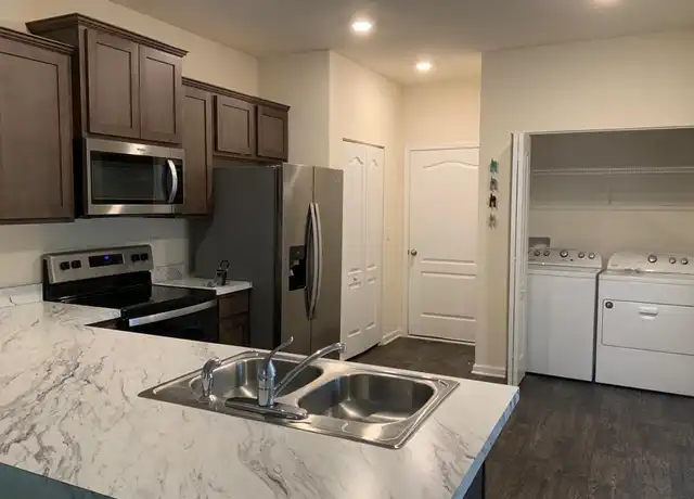 Property at 7910 Echo Springs Rd, Jacksonville, FL, 32256, 2 beds, 2.5 baths, [object Object]
