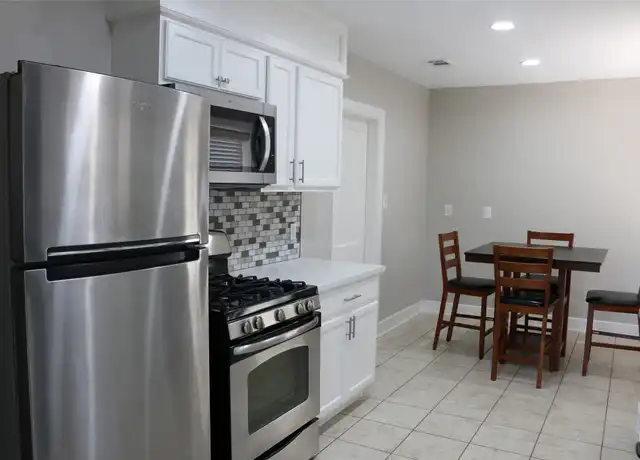 Property at 2215 Hermann Dr, Houston, TX, 77004, 2 beds, 2 baths, [object Object]