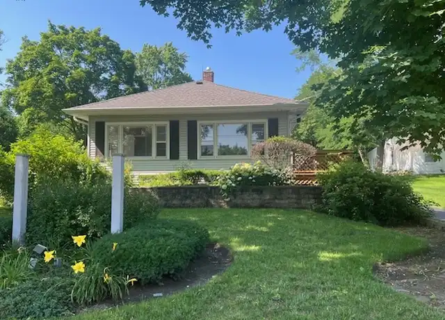 Property at 4052 Old Grand Ave, Gurnee, IL, 60031, 3 beds, 2 baths, [object Object]