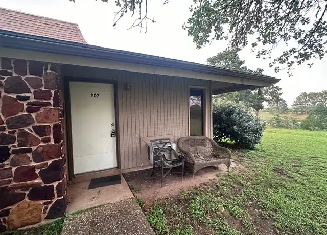 Property at 126 Conference Dr Unit 207, Bastrop, TX, 78602, 1 bed, 1 bath, [object Object]