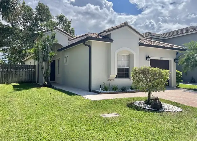 Property at 1273 NW 171st Ter, Pembroke Pines, FL, 33028, 4 beds, 2 baths, [object Object]
