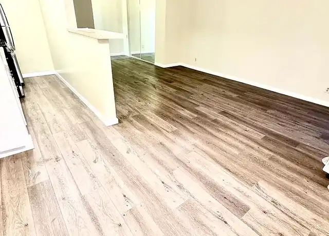 Property at 18530 Prairie St, Northridge, CA, 91324, 0 beds, 1 bath, [object Object]