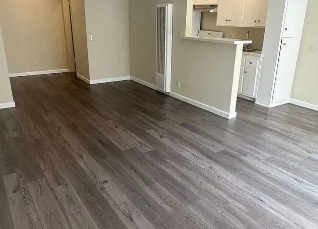 Property at 18530 Prairie St, Northridge, CA, 91324, 0-1 beds, 1 bath, [object Object]