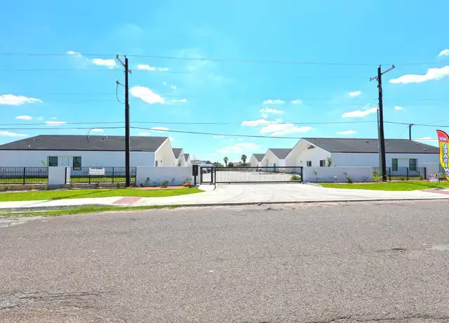 Property at 3911 Casa Blanca Lake Rd #6, Laredo, TX, 78041, 3 beds, 2 baths, [object Object]