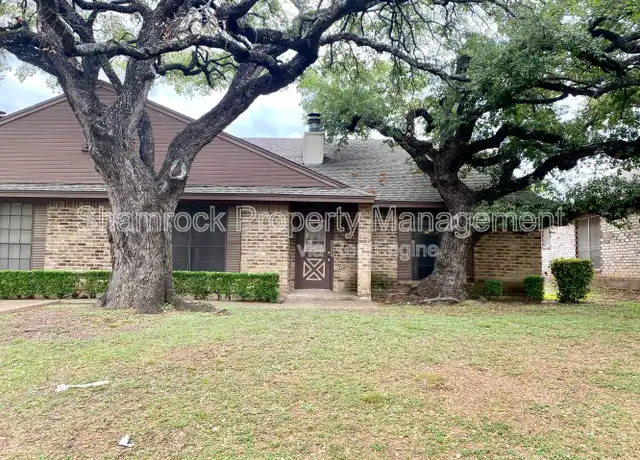 Property at 910 Briar Dr, Waco, TX, 76710, 3 beds, 2 baths, [object Object]