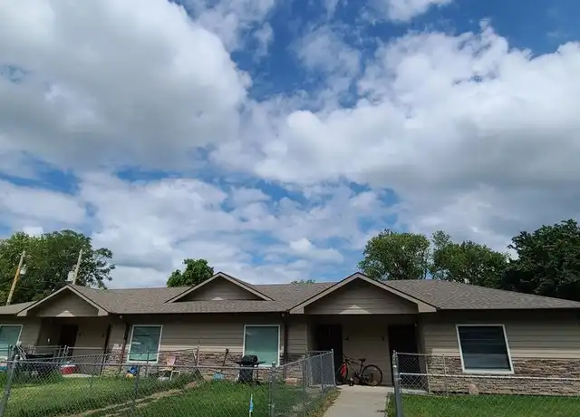 Property at 536 W 10th St Unit 1, Junction City, KS, 66441, 2 beds, 1 bath, [object Object]