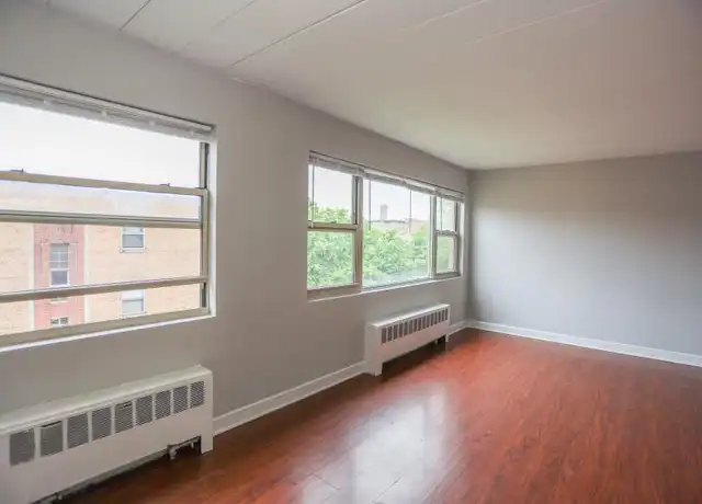 Property at 5655 N Christiana Ave, Chicago, IL, 60659, 2 beds, 1 bath, [object Object]