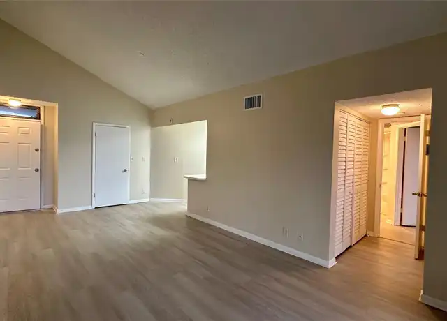 Property at 214 Lake Pointe Dr #201, Oakland Park, FL, 33309, 1 bed, 1 bath, [object Object]