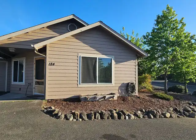 Property at 186 Ringuette St Unit RC2509-4, Grants Pass, OR, 97527, 3 beds, 2 baths, [object Object]