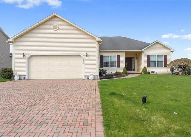Property at 5055 Constitution Ln, Liverpool, NY, 13088, 3 beds, 2 baths, [object Object]