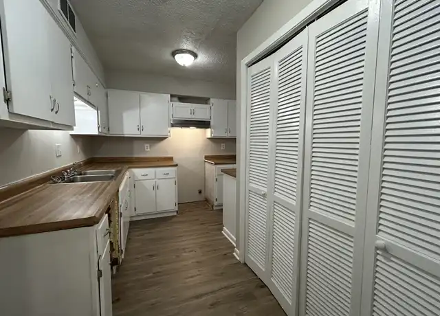 Property at 3293 Leschallas Dr, Memphis, TN, 38128, 3 beds, 2 baths, [object Object]
