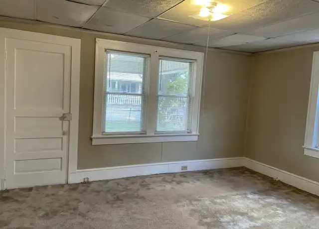 Property at 454 Fairview Rd, Asheville, NC, 28803, 3 beds, 1 bath, [object Object]