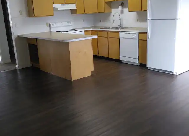 Property at 109 Lilac Way Unit B, Evanston, WY, 82930, 3 beds, 1 bath, [object Object]