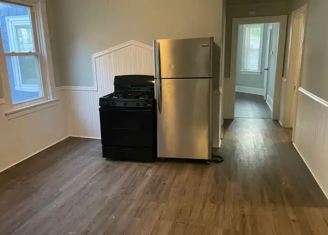 Property at 415 Academy Ave Unit 1, Providence, RI, 02908, 3 beds, 1 bath, [object Object]