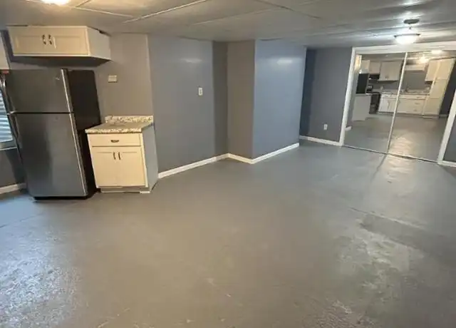Property at 417 E Cook St, Springfield, IL, 62703, 0 beds, 1 bath, [object Object]