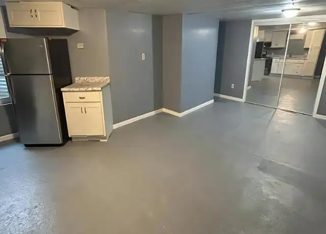 Property at 417 E Cook St, Springfield, IL, 62703, 0 beds, 1 bath, [object Object]