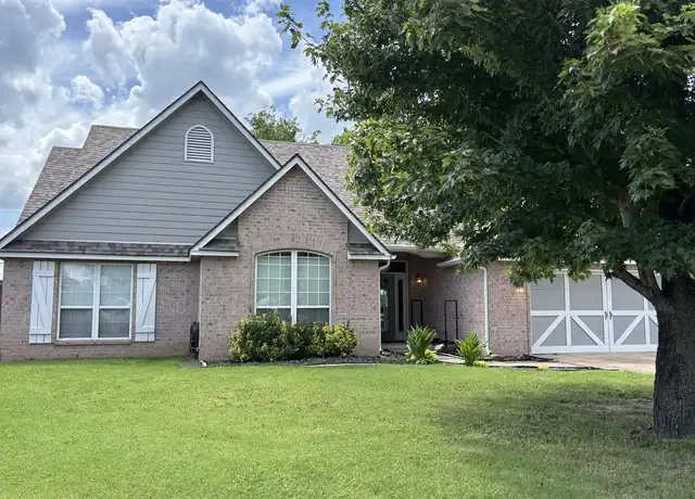 Property at 8040 E Silverado Rd, Claremore, OK, 74019, 4 beds, 2 baths, [object Object]