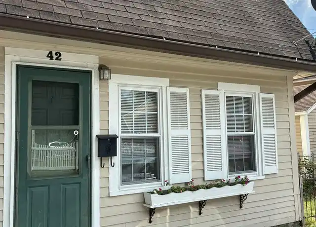 Property at 42 S Main St, Jewett City, CT, 06351, 2 beds, 1 bath, [object Object]