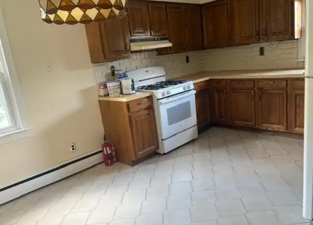 Property at 96 S Main St, Lodi, NJ, 07644, 2 beds, 1 bath, [object Object]