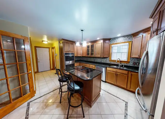 Property at 1578 Ella T Grasso Blvd, New Haven, CT, 06511, 8 beds, 2.5 baths, [object Object]